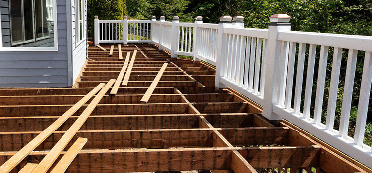 Deck Repair Free Estimate in Valley Glen, CA