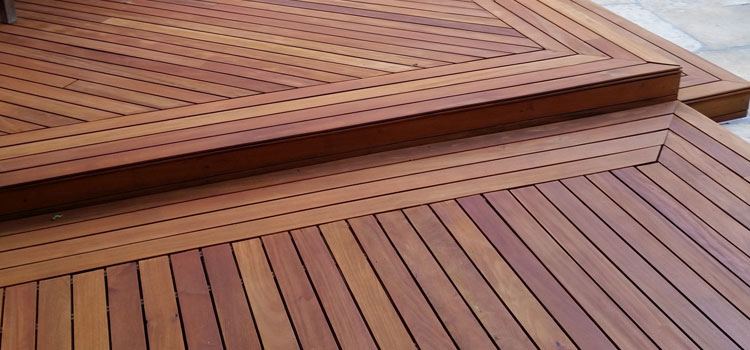 Redwood Decking Material in Valley Glen, CA